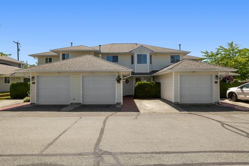 18-21928 48 Ave, Langley, BC, V3A8H1 | Card Image