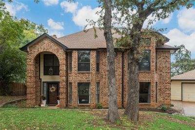 6605 Cliffwood Court, House other with 4 bedrooms, 2 bathrooms and null parking in Arlington TX | Image 1