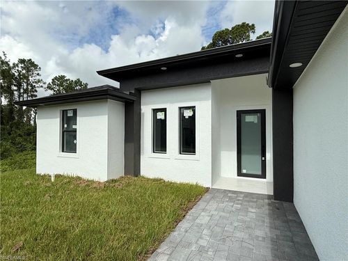 512 Genesee Ave S, LEHIGH ACRES, FL, 33974 | Card Image