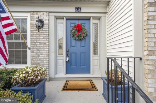 48 Mcpherson Cir, STERLING, VA, 20165-5775 | Card Image