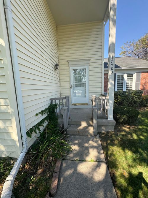 37403 Stonegate Cir, Clinton Twp, MI, 48036-2965 | Card Image