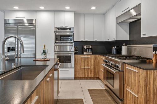 6250 Paseo De La Palma, Palm Springs, CA, 92264-3801 | Card Image