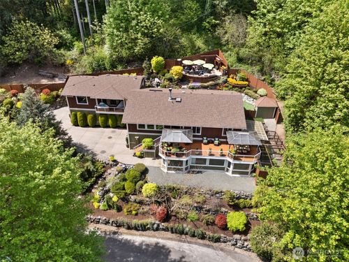 9825 Glory Dr Se, Olympia, WA, 98513-4805 | Card Image
