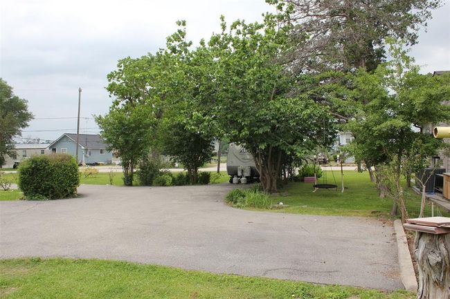 206 Riverside St, House other with 3 bedrooms, 3 bathrooms and null parking in Highlands TX | Image 40