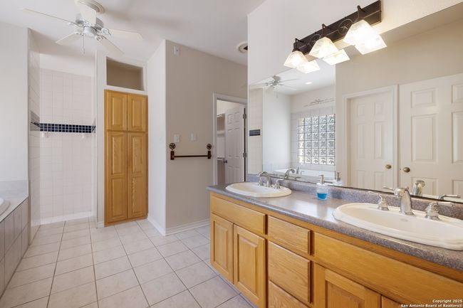 1018 Coyote Ridge Dr, House other with 3 bedrooms, 2 bathrooms and null parking in Spring Branch TX | Image 13