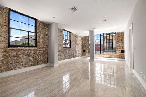 917 Conti St, New Orleans, LA, 70112-3848 | Card Image