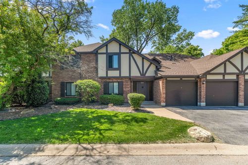5b-8245 Poplar Ln, Palos Hills, IL, 60465-2454 | Card Image