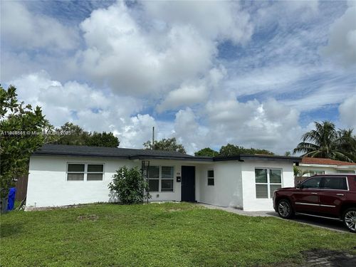 1530 N 56th Ave, Hollywood, FL, 33021-4643 | Card Image