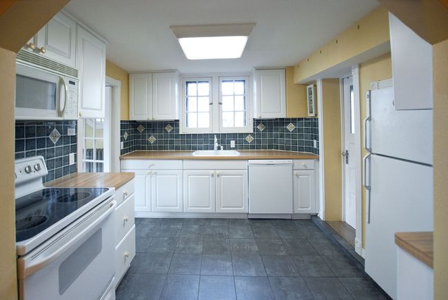 260 Oak Island Dr, House other with 3 bedrooms, 2 bathrooms and null parking in Wolverine Lake MI | Image 16