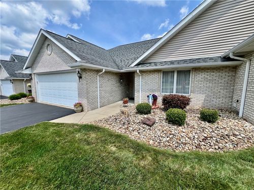 155 Nesbitt Rd, New Castle, PA, 16105-1054 | Card Image