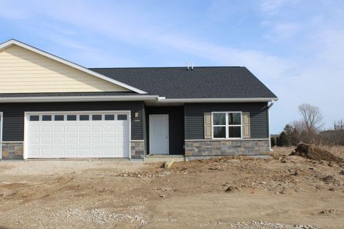 1350 Kettle Dr, Kewaskum, WI, 53040-1134 | Card Image