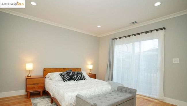 Main House Primary Bedroom | Image 11