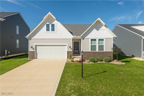 8896 Firethorne Dr, Columbia Station, OH, 44028-9288 | Card Image