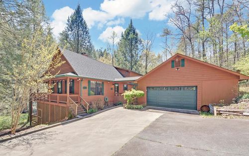380 Bear Foot Dr, Blue Ridge, GA, 30513-6124 | Card Image