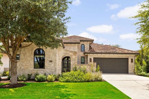 8217 Carranzo Dr, Austin, TX, 78735-1820 | Card Image