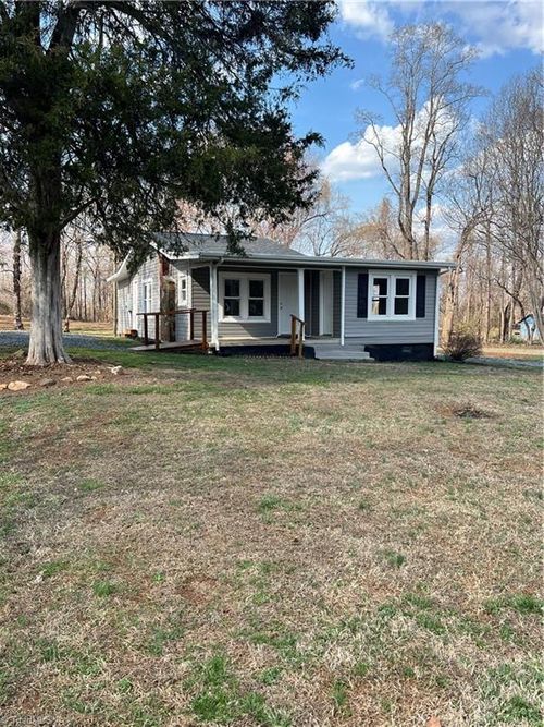 2053 Freeway Dr, Reidsville, NC, 27320-7205 | Card Image
