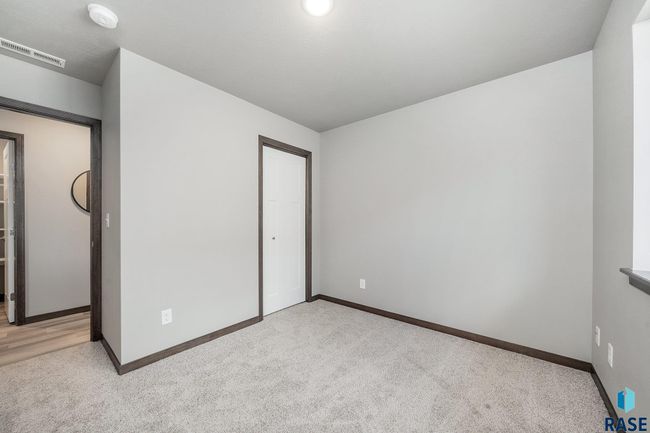1600 N Tina Dr, House other with 3 bedrooms, 2 bathrooms and null parking in Sioux Falls SD | Image 11