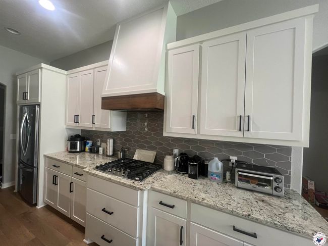 6814 Maple View Ln, House other with 3 bedrooms, 2 bathrooms and null parking in Texarkana TX | Image 4