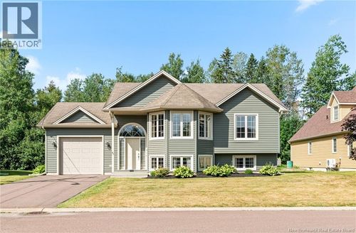 47 Sebastien St, Shediac, NB, E4P0K7 | Card Image