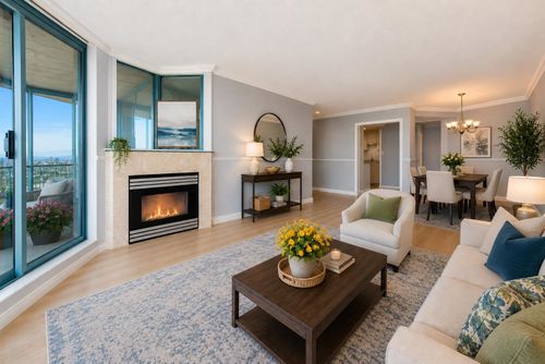 1806-13383 108 Ave, Surrey, BC, V3T5T6 | Card Image
