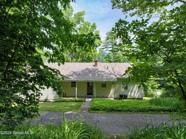 8 Sunrise Ct, House other with 3 bedrooms, 2 bathrooms and 6 parking in Silver Bay NY | Image 28
