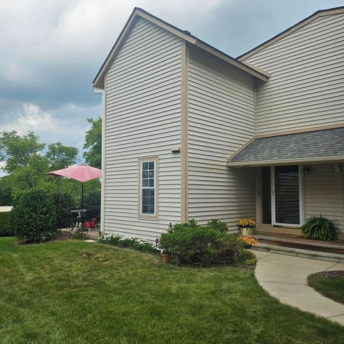 914 Vose Dr, Gurnee, IL, 60031-3108 | Card Image