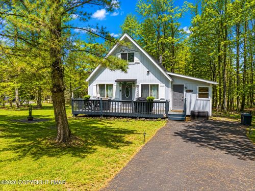 8940 Deerfield Rd, Coolbaugh Twp, PA, 18466-3545 | Card Image