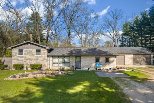 55960 Apple Road, Osceola, IN, 46561 | Card Image