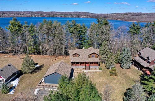871 207th St, Dresser, WI, 54009-4458 | Card Image