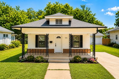 506 D St Nw, Ardmore, OK, 73401-5844 | Card Image