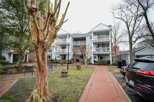 363 London St, Portsmouth, VA, 23704-2800 | Card Image