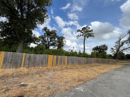 4225 Denmark St, Houston, TX, 77016-6801 | Card Image