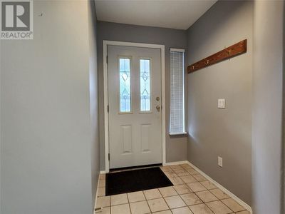 8 - 807 Railway Ave, Townhouse with 2 bedrooms, 1 bathrooms and 2 parking in Ashcroft BC | Image 3