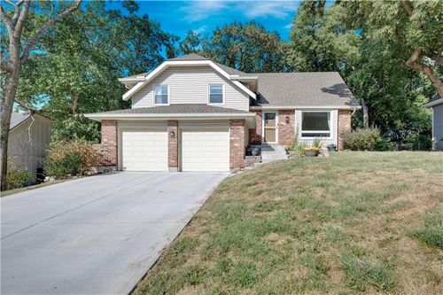 7910 Rene St, Lenexa, KS, 66215-2431 | Card Image