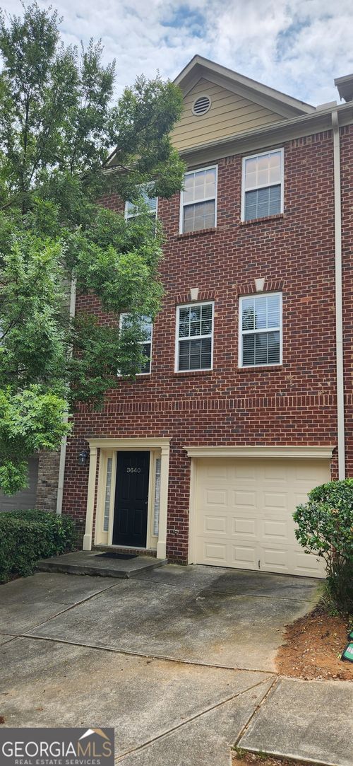 3640 Utoy Dr Sw, Atlanta, GA, 30331-8617 | Card Image