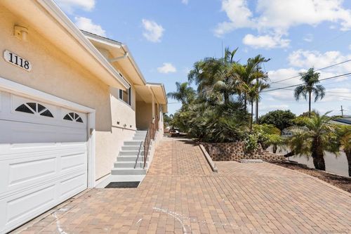 1118 Portola St, Vista, CA, 92084-4519 | Card Image