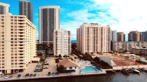 apt-311-1849 S Ocean Dr, Hallandale Beach, FL, 33009-4916 | Card Image