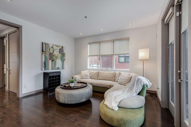 404 Aspen Meadows Hill Sw, Townhouse with 3 bedrooms, 4 bathrooms and 2 parking in Calgary AB | Image 9