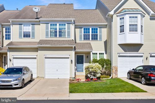 15 Barclay Ct, Bordentown, NJ, 08505-3100 | Card Image