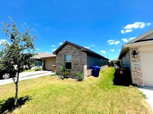 1918 Kentucky Derby Dr, Corpus Christi, TX, 78417 | Card Image
