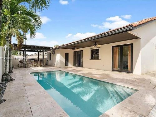 8978 Nw 152nd Ln, Miami Lakes, FL, 33018-1304 | Card Image