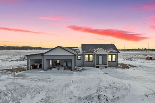 13366 Meadow Creek Street, Williston, ND, 58801 | Card Image