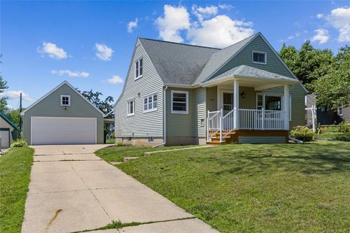 340 18th St Nw, Cedar Rapids, IA, 52405-3710 | Card Image