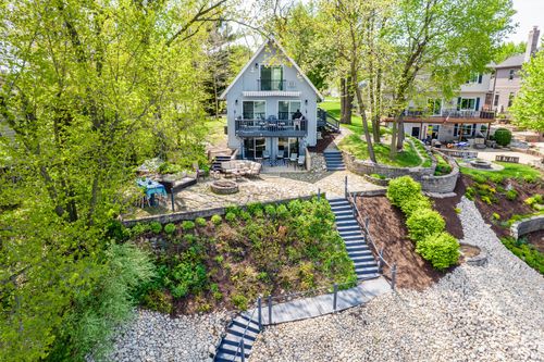 835 Lake Holiday Dr, Sandwich, IL, 60548-9247 | Card Image