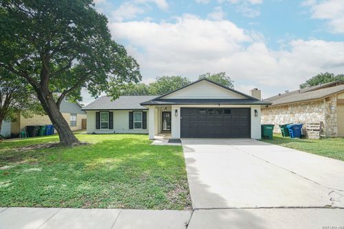 14131 Queens Way, San Antonio, TX, 78217-1338 | Card Image