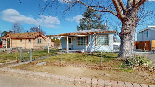 1415 E 10th Avenue, Kennewick, WA, 99336 | Card Image
