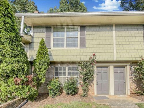 27 Villa Ct Se, Smyrna, GA, 30080-4570 | Card Image