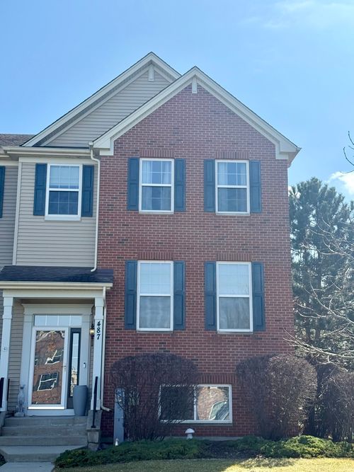 487 Town Center Blvd, Gilberts, IL, 60136-8005 | Card Image