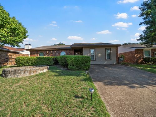 726 Meadow Mead Dr, Allen, TX, 75002-3113 | Card Image