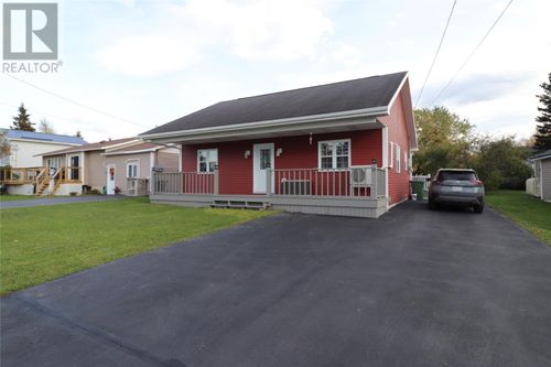 10 Middle Rd, Deer Lake, NL, A8A1T6 | Card Image